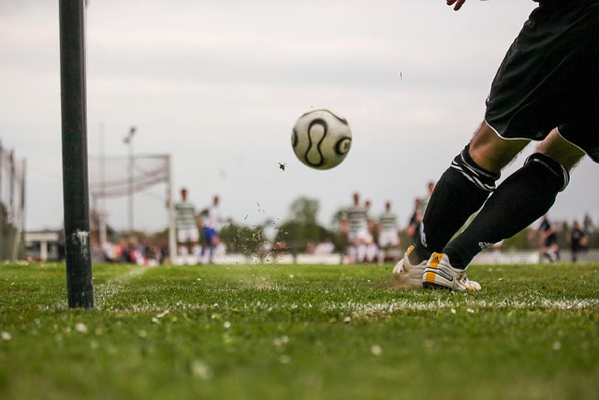 Der Aufstieg und die Zukunft von Drohnenfußball: Ein wettkampforientierter Sport